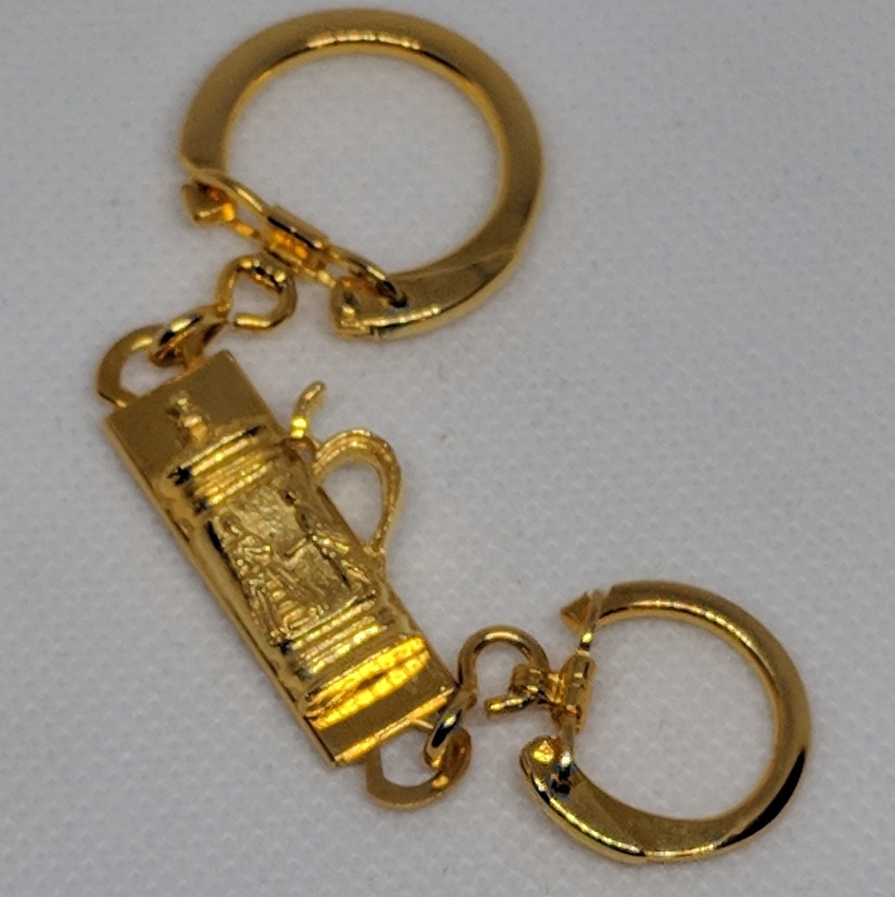 Beer Stein Key Fob Gold tone